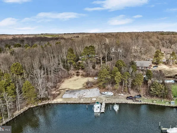 1201 Villa Isle Ct, Pasadena, MD 21122