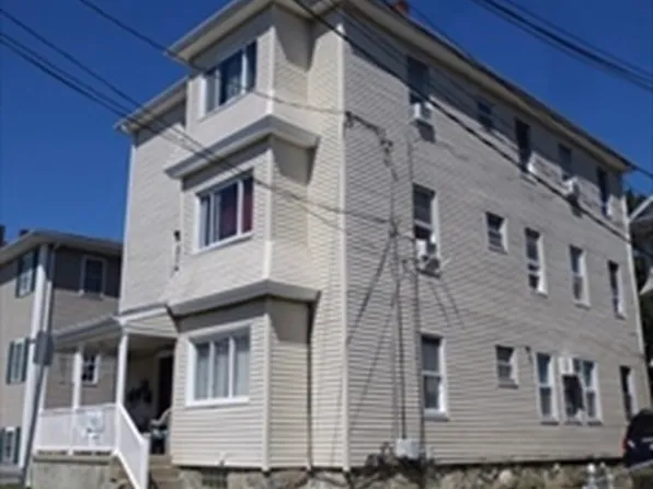 152 Buffinton St, Fall River, MA 02721