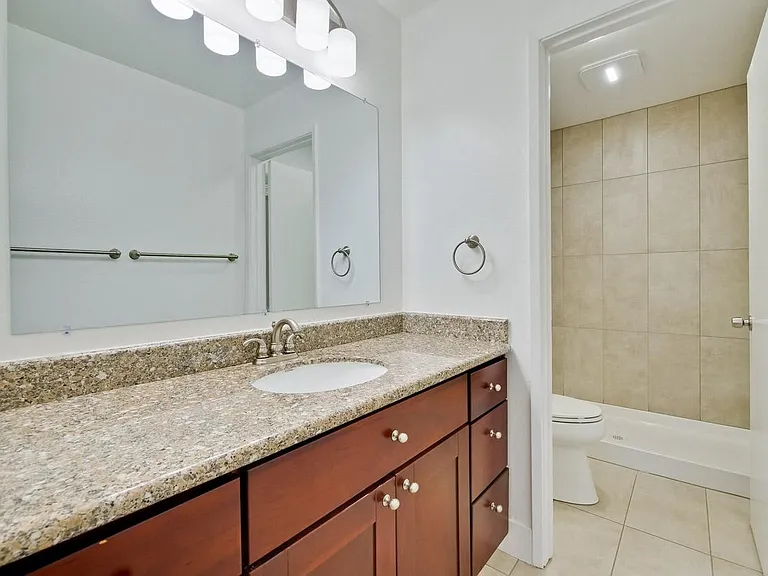 928 Wright Ave #303 — Photo 31
