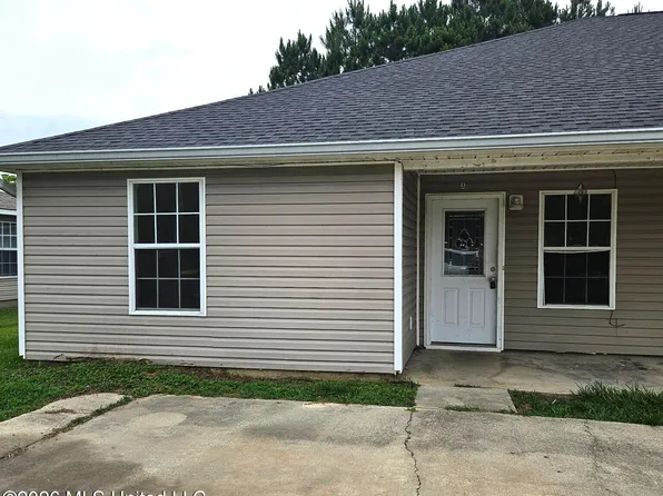 8700 Spring Ave #A, Ocean Springs, MS 39564