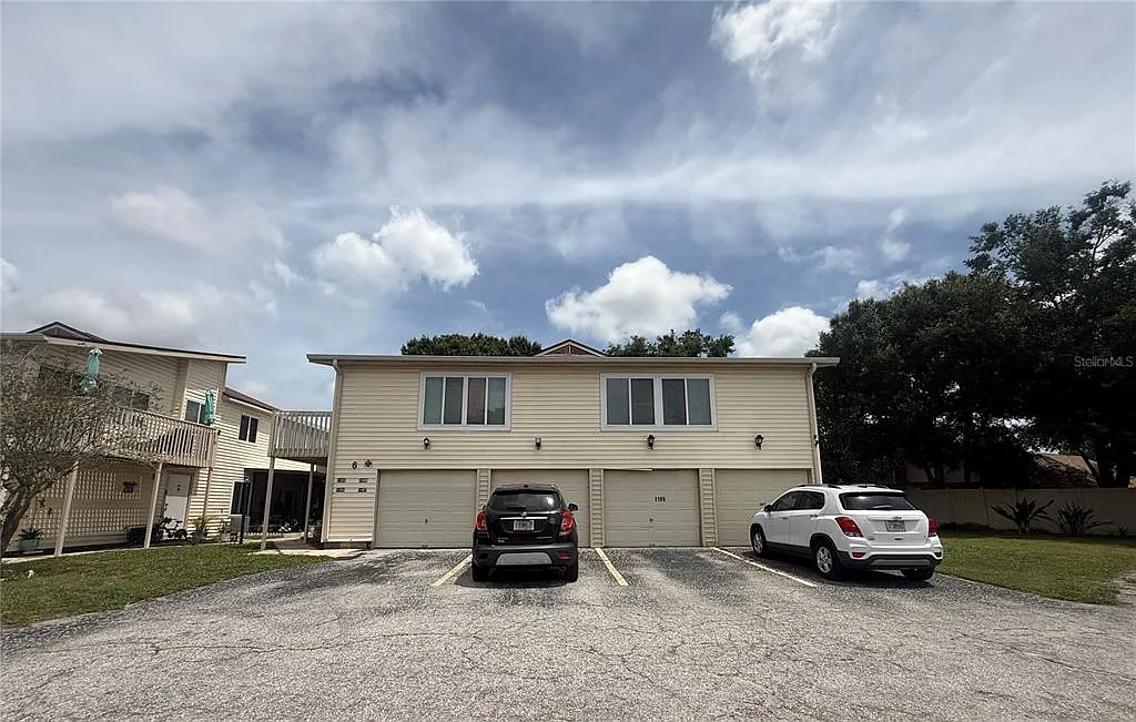 2 bed, 1.0 bath, 924 sqft, $1,500 — Photo 3