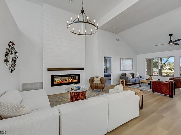 4th image of 9064 Sundial Dr