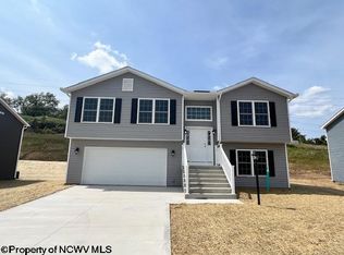 143 Summits Rdg, Morgantown, WV 26508