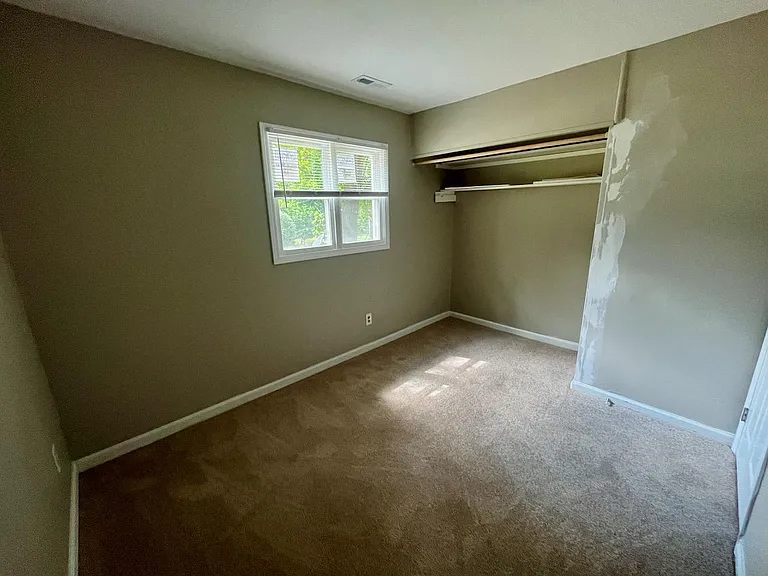 1100 Savannah Dr — Photo 7