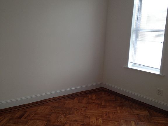 5th image of 568 E 82nd St