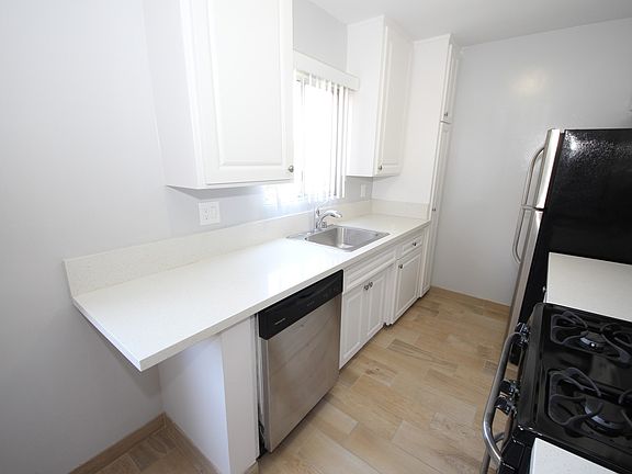 4th image of 1518 9th St APT E