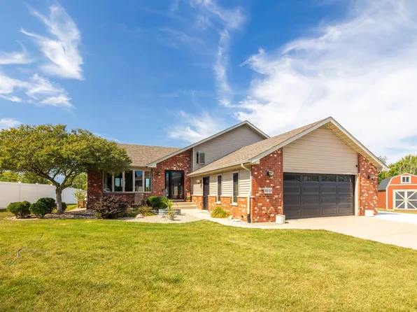 9548 Grasselli Ave, Saint John, IN 46373