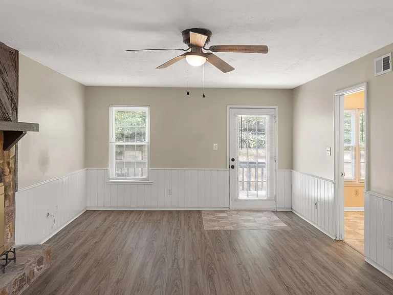 715 Cool Brook Ct — Photo 6