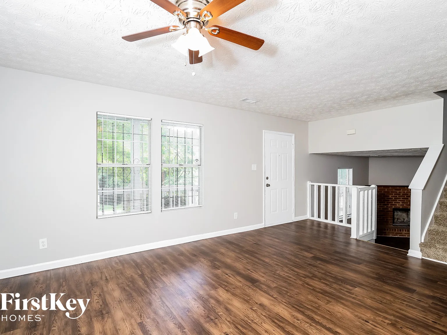 3 bed, 2.0 bath, 1602 sqft, $1,995 — Photo 3