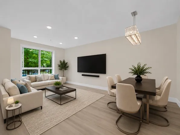 15351 101st Ave #118, Surrey, BC V3R 0G2