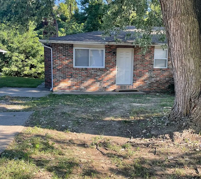 283 E Catherine Dr