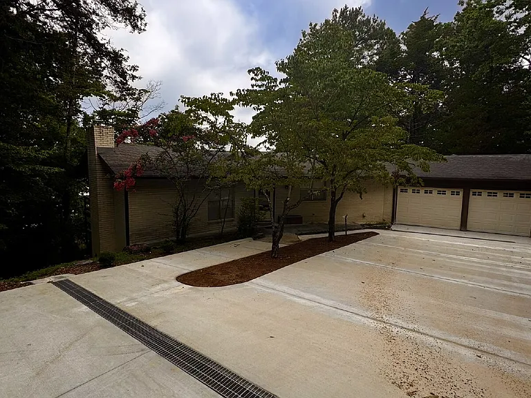 15344 Dutchmans Dr — Photo 1