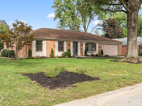 3rd image of 7260 Crest Ln