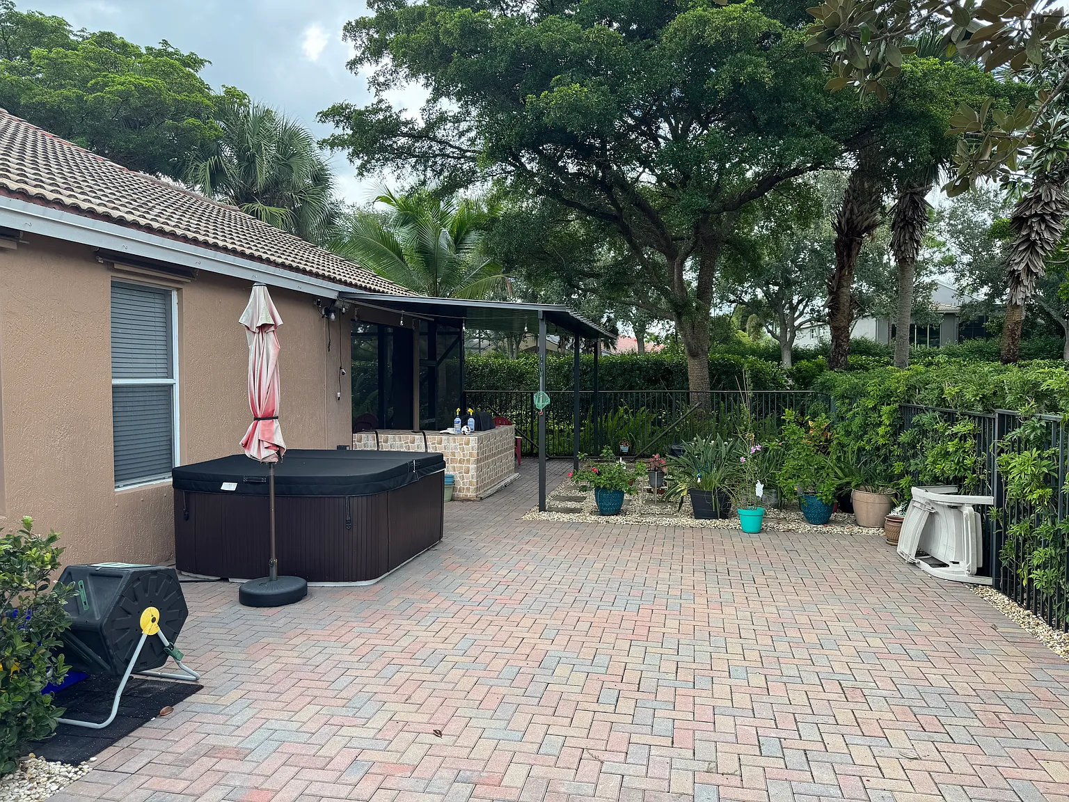 3 bed, 2200 sqft, $3,600 — Photo 3