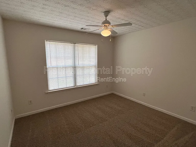 4093 Laurel Bend Ct — Photo 29
