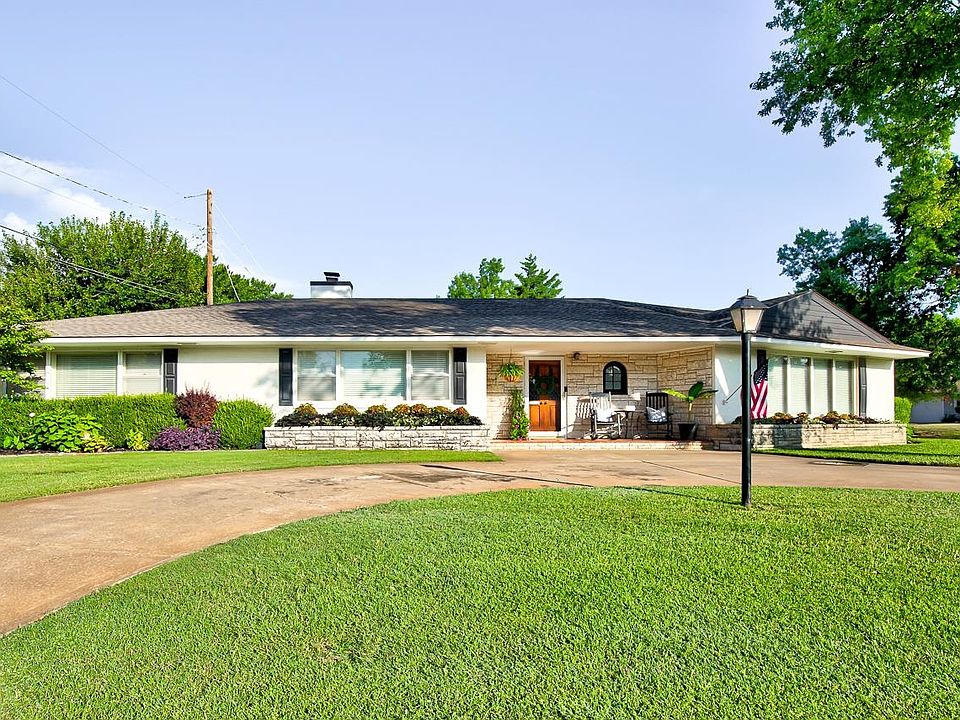1st image of 1002 Cheyenne Dr