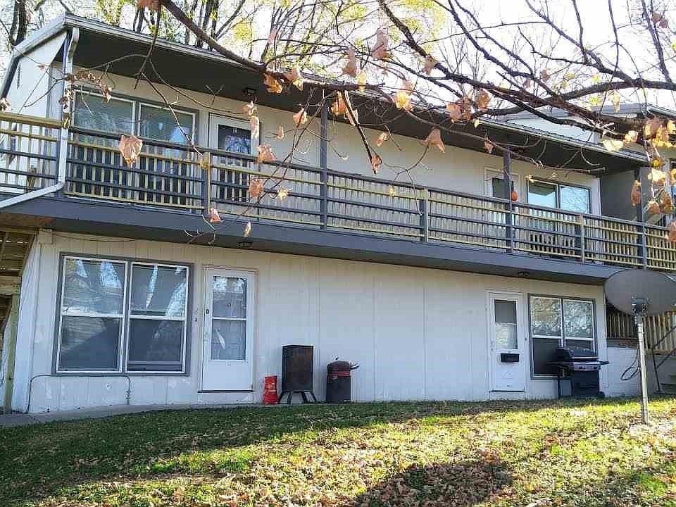 2nd image of 1015 Grant Ave