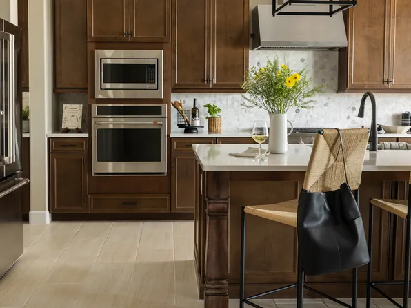 Paradise Plan, Overlook at The Dells