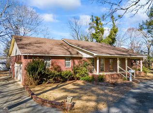 215 Bellvue Dr, Toccoa, GA 30577