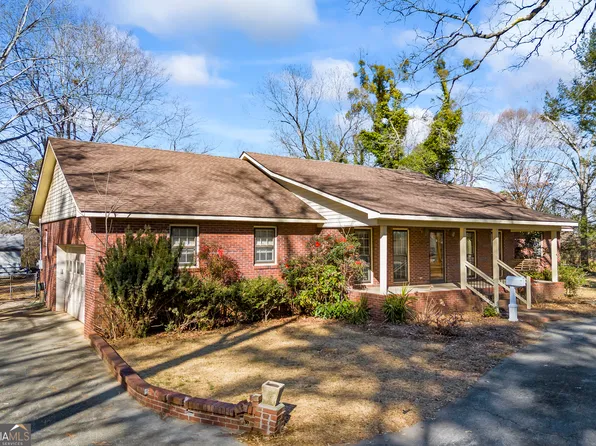 215 Bellvue Dr, Toccoa, GA 30577