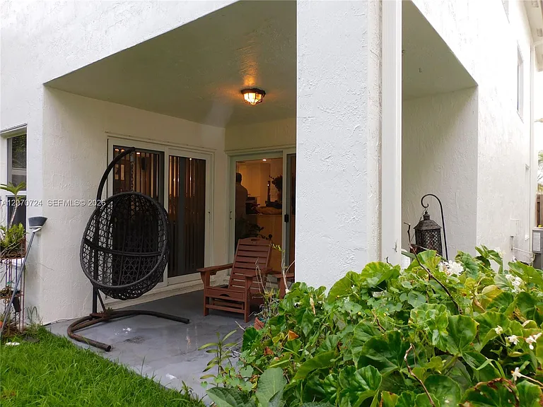 14271 SW 150th Ave — Photo 62