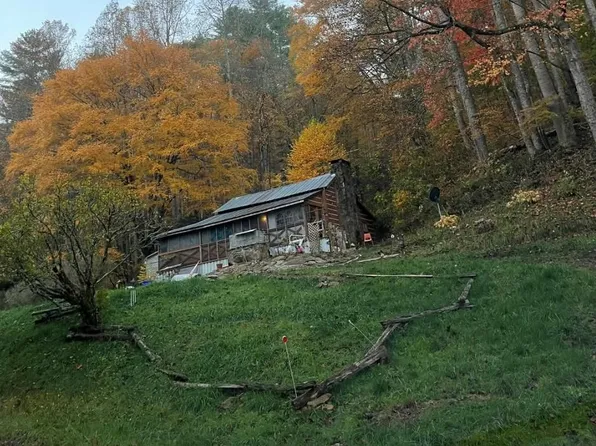 544 Chestnut Cove Rd, Sylva, NC 28779