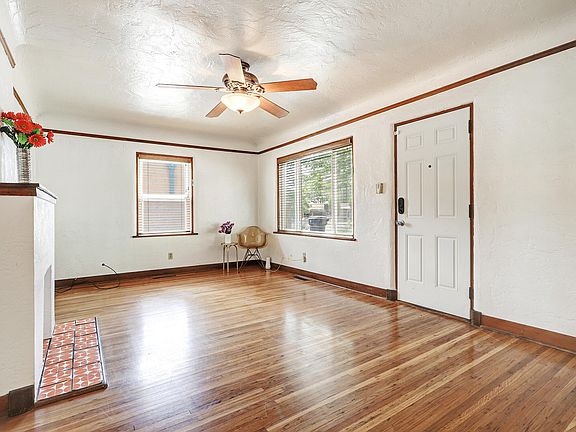 5th image of 306 Solano Dr NE