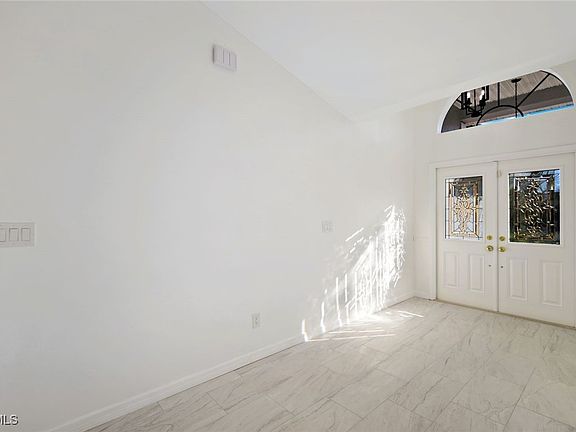 2nd image of 2519 SW 30th St