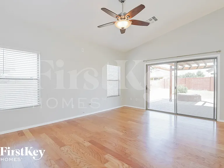 5740 W Hayfield St — Photo 3