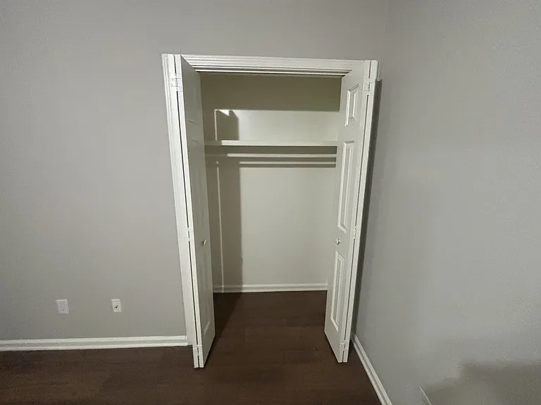 155 N Franklin Dr #11 — Photo 10