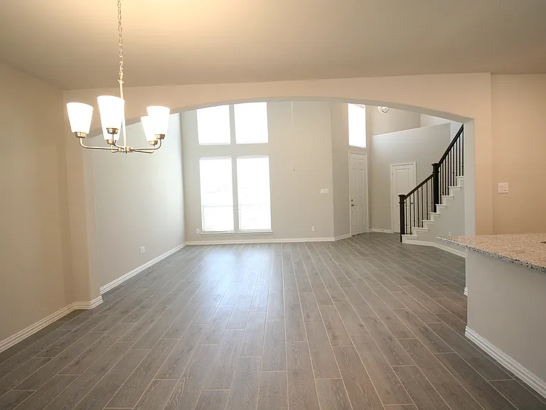 1512 Joy Dr — Photo 4
