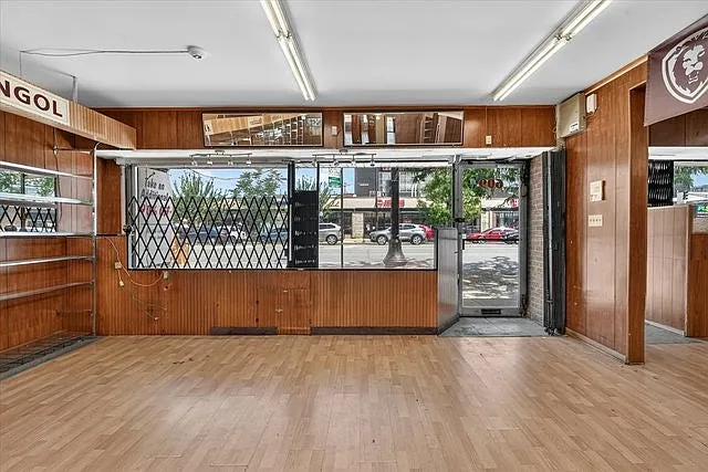 607 W Roosevelt Rd — Photo 12
