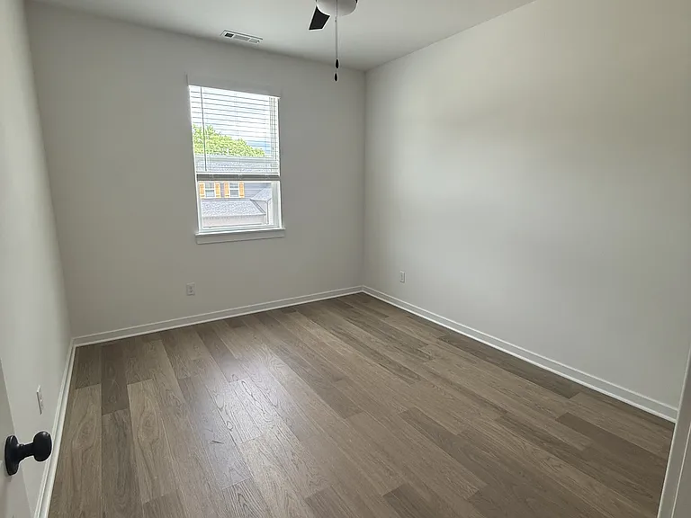 1859 E Fiji St — Photo 11