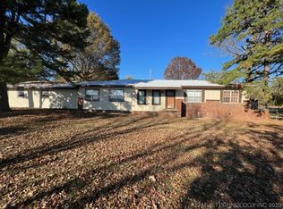 1111 Valley Acre Ln, Tahlequah, OK 74464