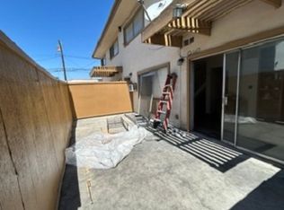 2977 N Garey Ave APT 5, Pomona, CA 91767