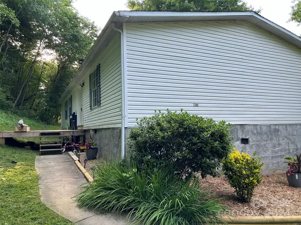 2390 Stamey Cove Rd, Waynesville, NC 28786