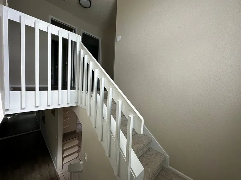 1058 Awawamalu St #E — Photo 13