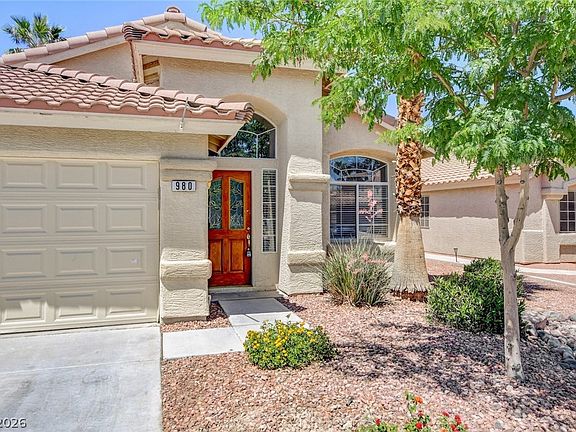 4th image of 980 Sand Coral Dr