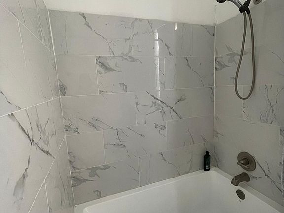 4th image of 4311 Prytania St #4