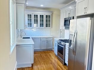 350 Wayne Pl #3, Oakland, CA 94606