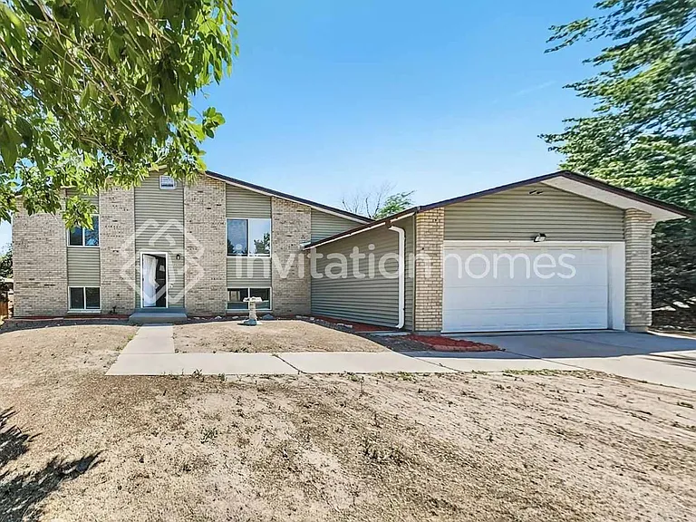 3270 S Ouray Way — Photo 1