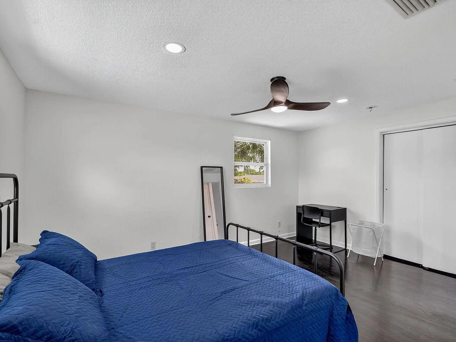 4 bed, 5.0 bath, 1767 sqft, $1,685 — Photo 3