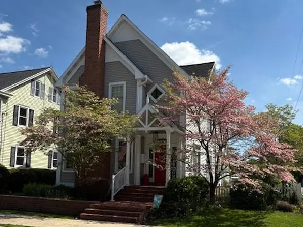 535 W High St, Hummelstown, PA 17036