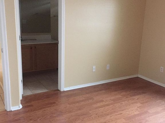 4th image of 2710 E Schiliro Cir