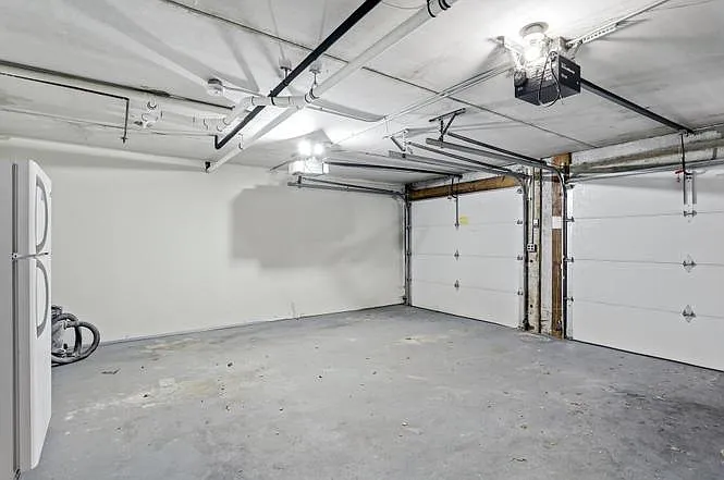 2 bed, 1150 sqft, $3,000 — Photo 2