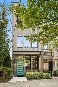 2413 B N 75th Street, Seattle, WA, 98103