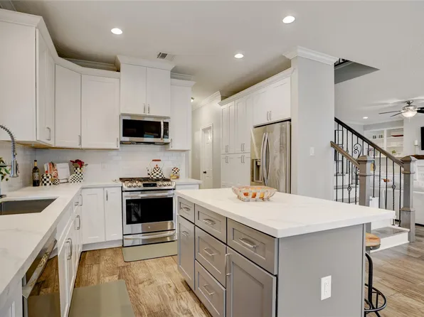 4430 Balboa Dr, Sugar Land, TX 77479