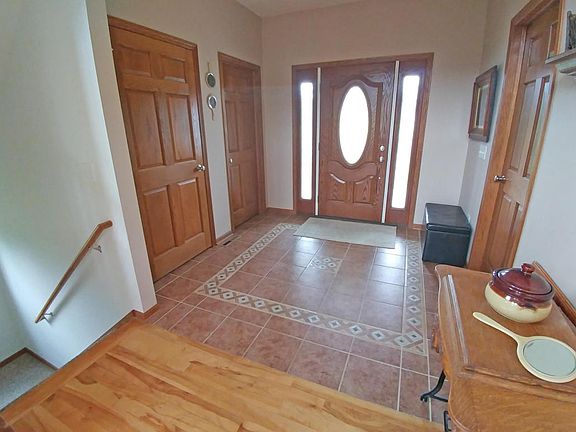 4th image of 850 Pinnacle Dr