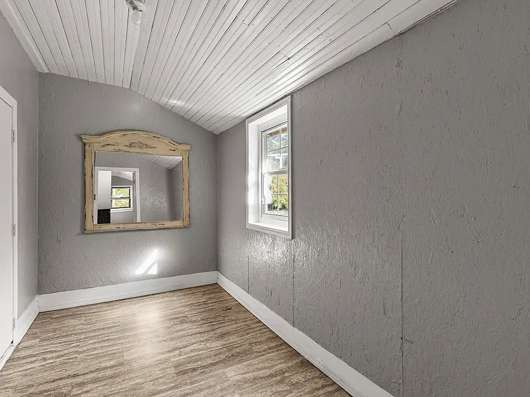 427 Sherman St — Photo 4