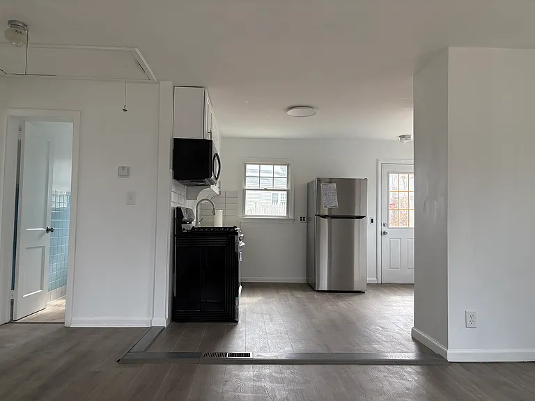 12 Barbara Ln — Photo 5